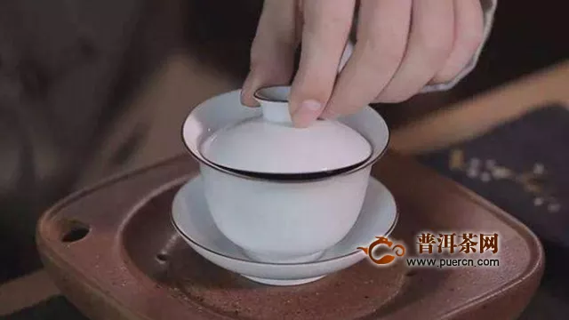 白瓷盖碗泡茶的好处