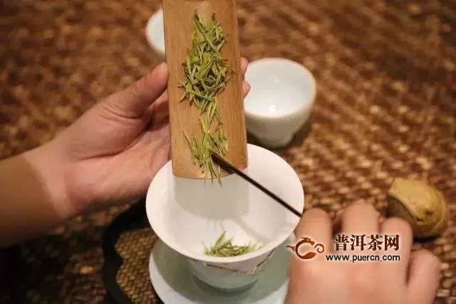 如何使用盖碗冲泡绿茶