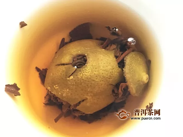 2019年大益小柠红柠檬红茶：果与茶交融，协调性很好