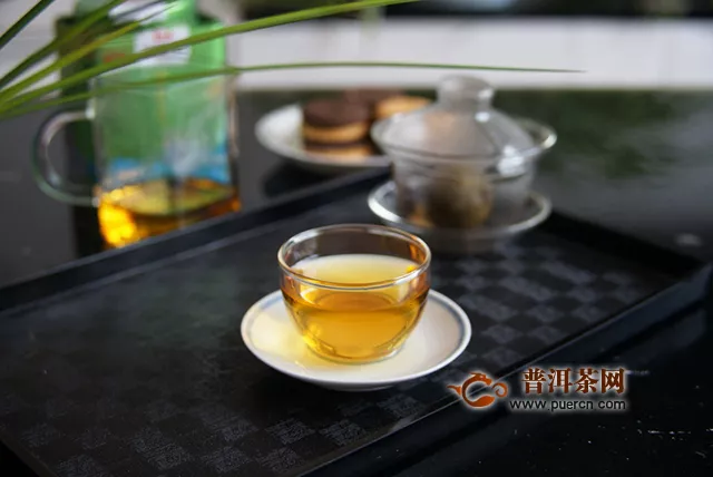 2019年大益小柠红柠檬红茶：清爽和甜润的交融