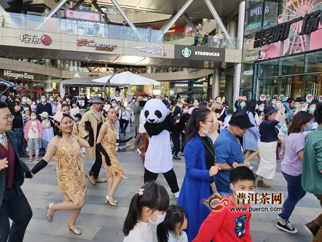 吉普號×昆明廣場復古集市：冰甜小烏龍的五一狂歡派對