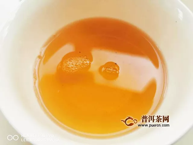 2012年下關(guān)沱茶綠盒甲級(jí)沱茶：日?？诩Z飲用，性價(jià)比高。