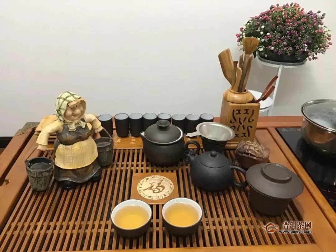 一球茶業(yè)：母親節(jié)，以愛之名，敬媽媽一杯好茶