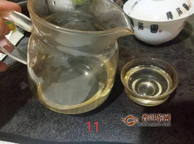 此茶中段很有味道：2019年七彩云南庄园1800山水云净