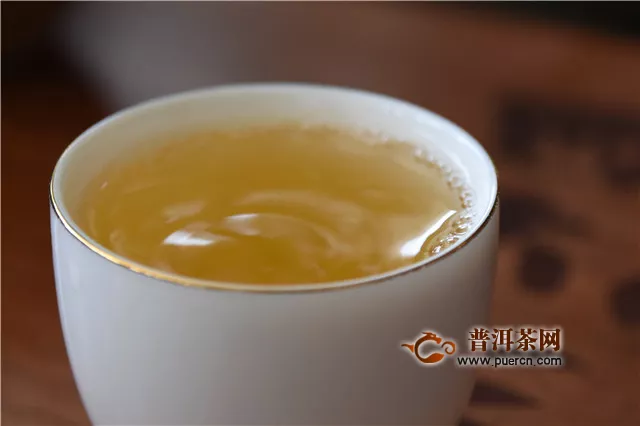 【普洱茶新手入门知识】普洱茶生茶的香型