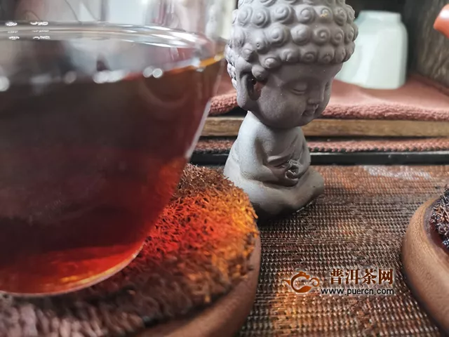 适合夏季品饮的香甜系熟茶：2019年洪普号雪藏熟茶