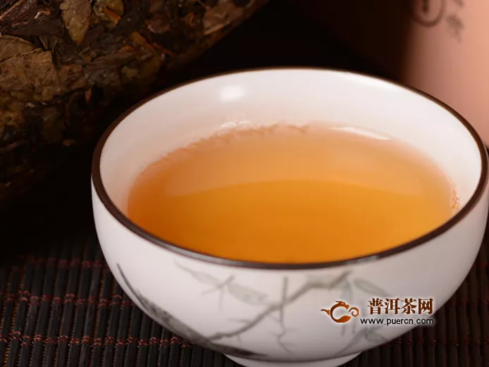 安化黑茶茯砖茶的功效