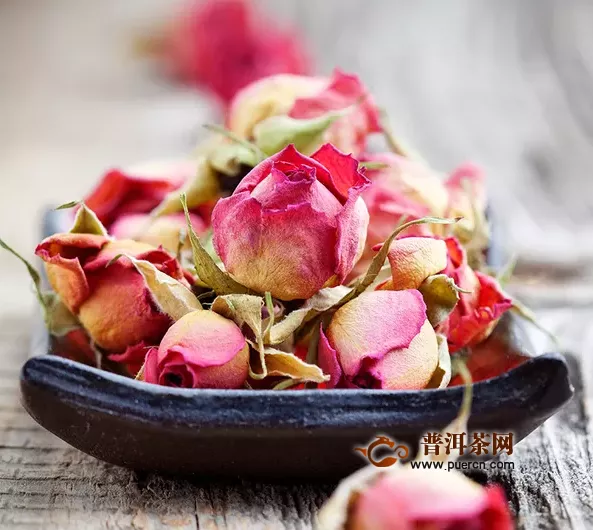 一杯玫瑰花茶的心情与花语