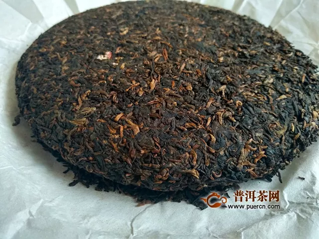 時光的舊味：試飲2019年興海茶業(yè)班章生態(tài)宮廷熟茶