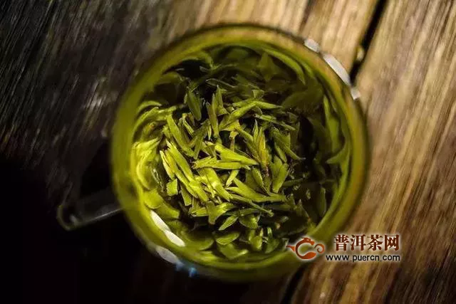 饮用绿茶瘦了8斤是正常的吗	