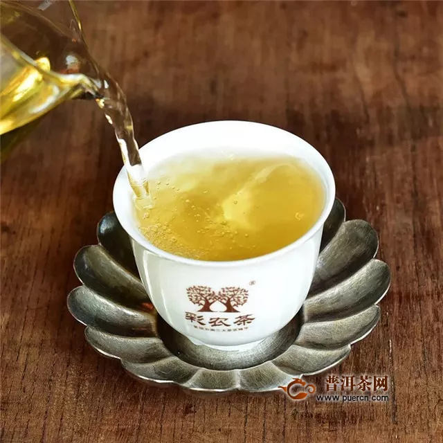 彩农茶：什么是普洱茶