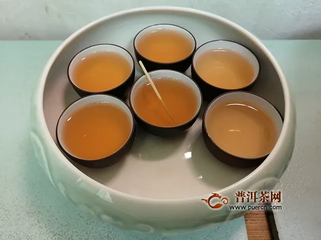 煮蜂蜜琥珀，如饮甘泉，如涌甘泉：2019洪普号蜂蜜琥珀生茶