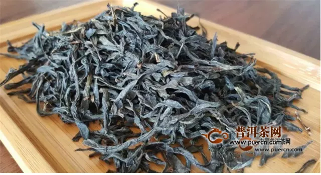 武夷山肉桂不属于红茶也不属于绿茶，而属于乌龙茶！