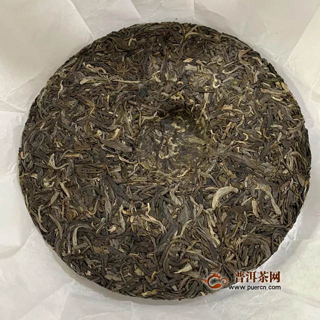 七月迟来的烟香：2019年兴海茶业乌金号生茶