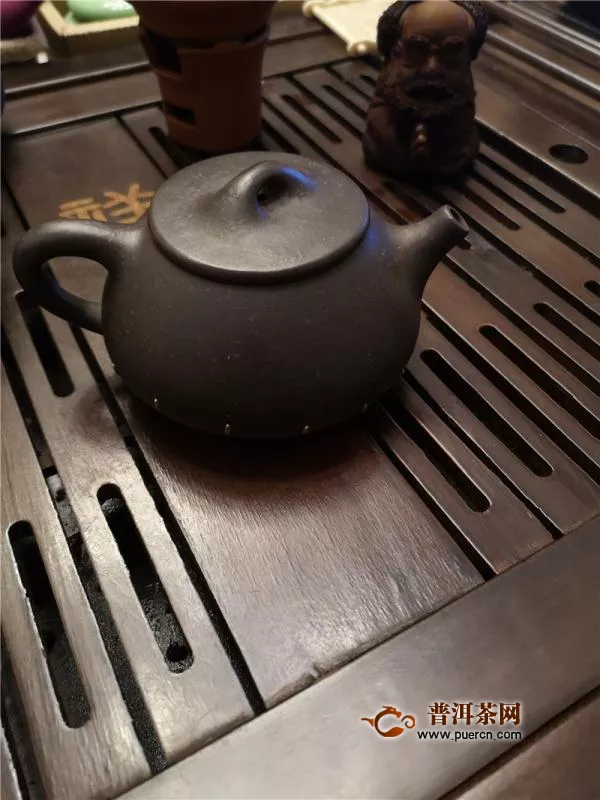 喝不将就的茶，做不将就的人：2018年老爺说不将就贡菊龙珠单条熟茶48克试用报告