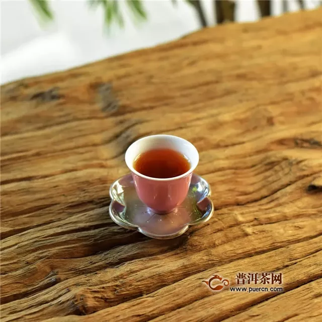 彩农茶详解茶叶的内含物质