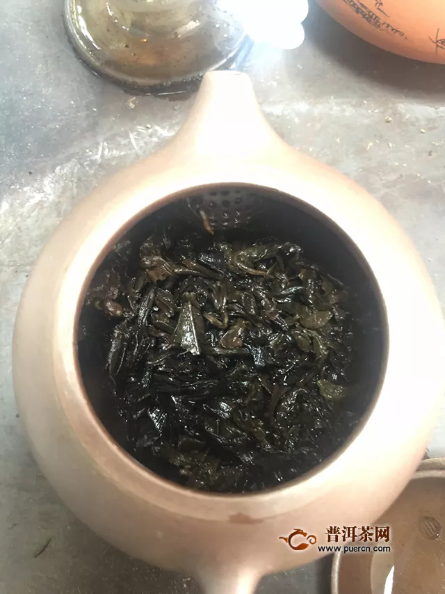 愉悦中带点遗憾：2019年洪普号雪藏熟茶