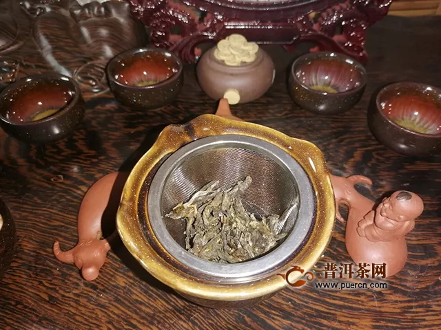 小茶饼，大乾坤：2019年洪普号探秘系列蜂蜜琥珀