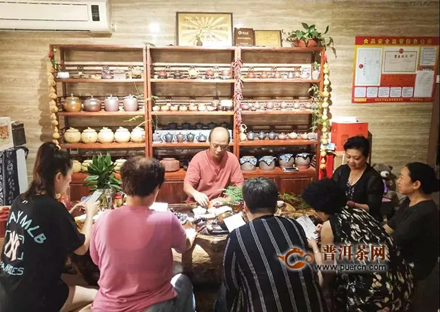 潤元昌十年陳韻品鑒會：收藏的普洱茶存放10年會變成什么樣？身入其境，方知其味