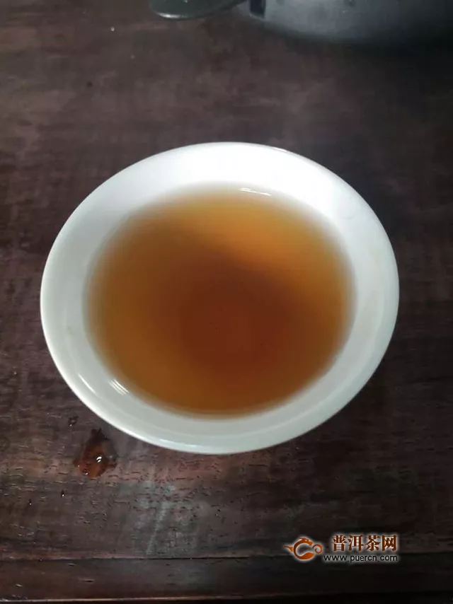 茶汤清澈，入口柔和：2020年润元昌梅江头采小青柑熟茶
