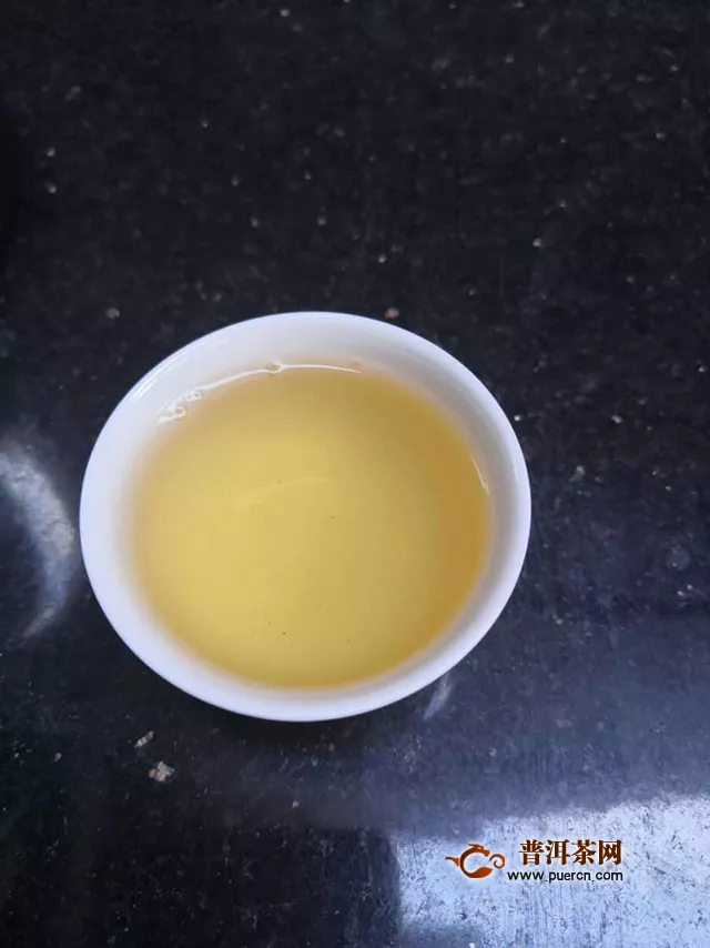 茶汤清澈，韵味足：2019年洪普号探秘系列蜂蜜琥珀生茶