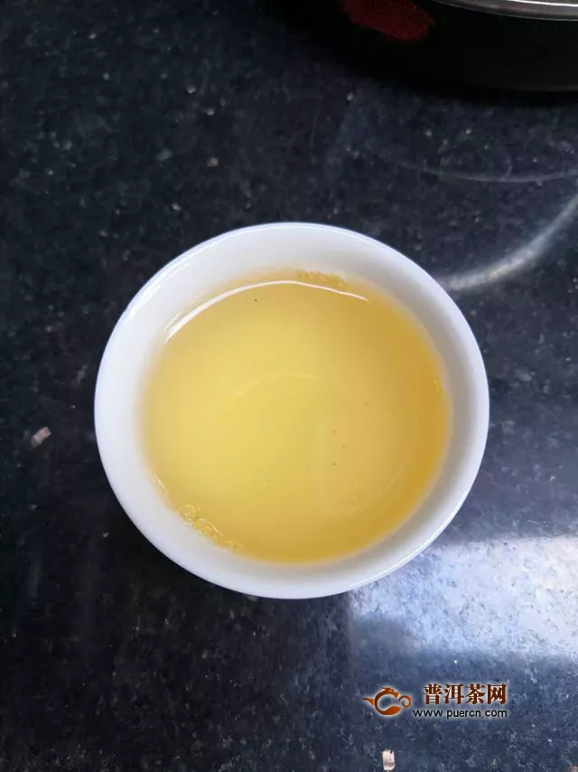 茶汤清澈，韵味足：2019年洪普号探秘系列蜂蜜琥珀生茶