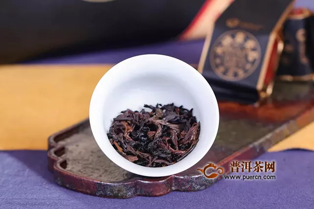 潤元昌大班章貢品熟散茶：大班章濃厚風格+質(zhì)感禮盒包裝，愛茶人品味之選！