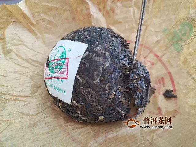 廣大茶友不可多得的口糧茶：2014年下關(guān)沱茶綠盒甲級(jí)沱茶