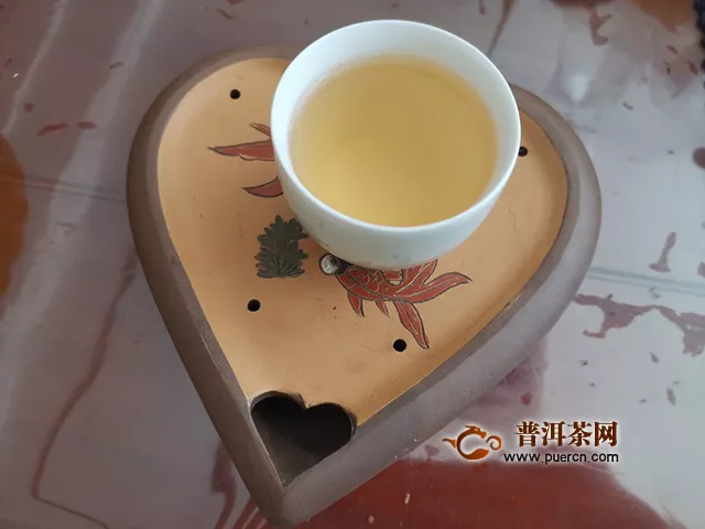 廣大茶友不可多得的口糧茶：2014年下關(guān)沱茶綠盒甲級沱茶