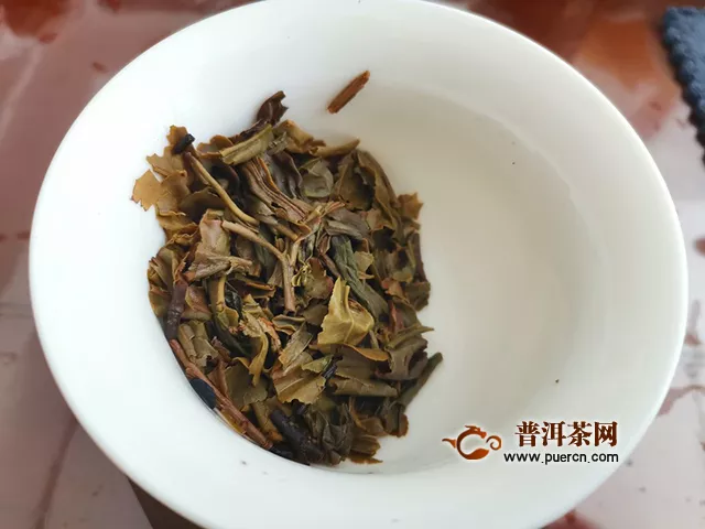 廣大茶友不可多得的口糧茶：2014年下關(guān)沱茶綠盒甲級沱茶