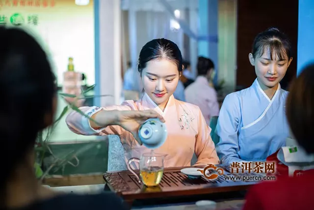 中茶翡翠八八青饼河南郑州首发品鉴会圆满结束