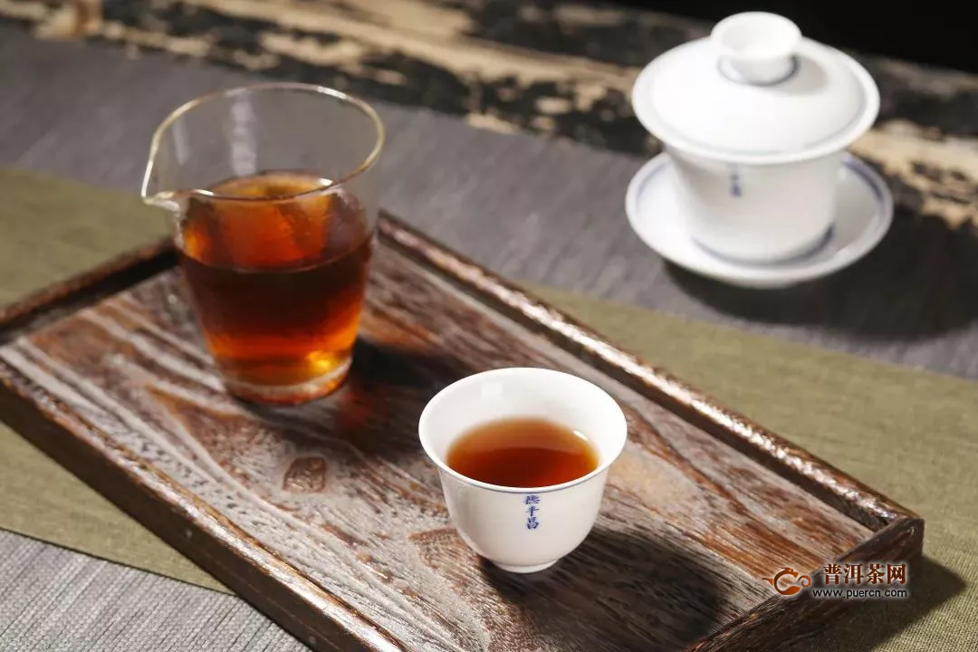 一球茶业：普洱茶可以当水喝吗？