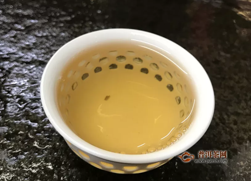 用多少度的水來(lái)泡福鼎白茶	