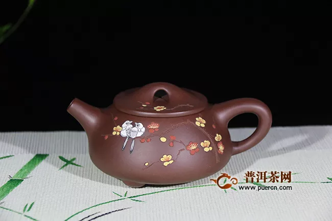 哪种泥料的紫砂壶最适合冲泡普洱熟茶？