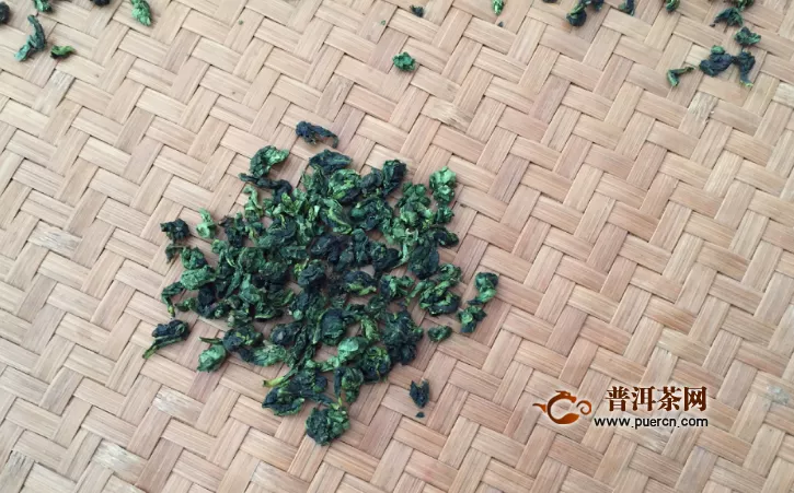 正確鑒別烏龍茶品質(zhì)的方式